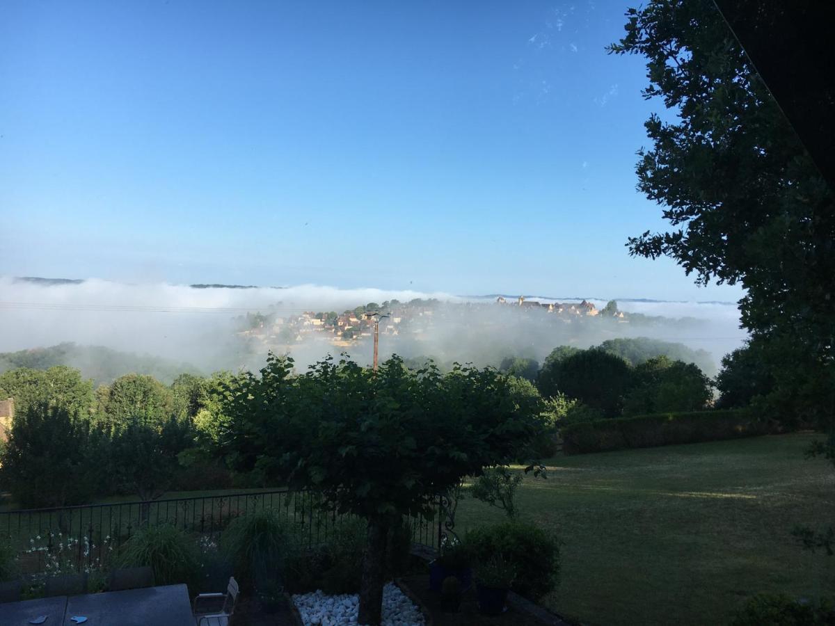 Chambre De Madel Bed and Breakfast Domme Esterno foto