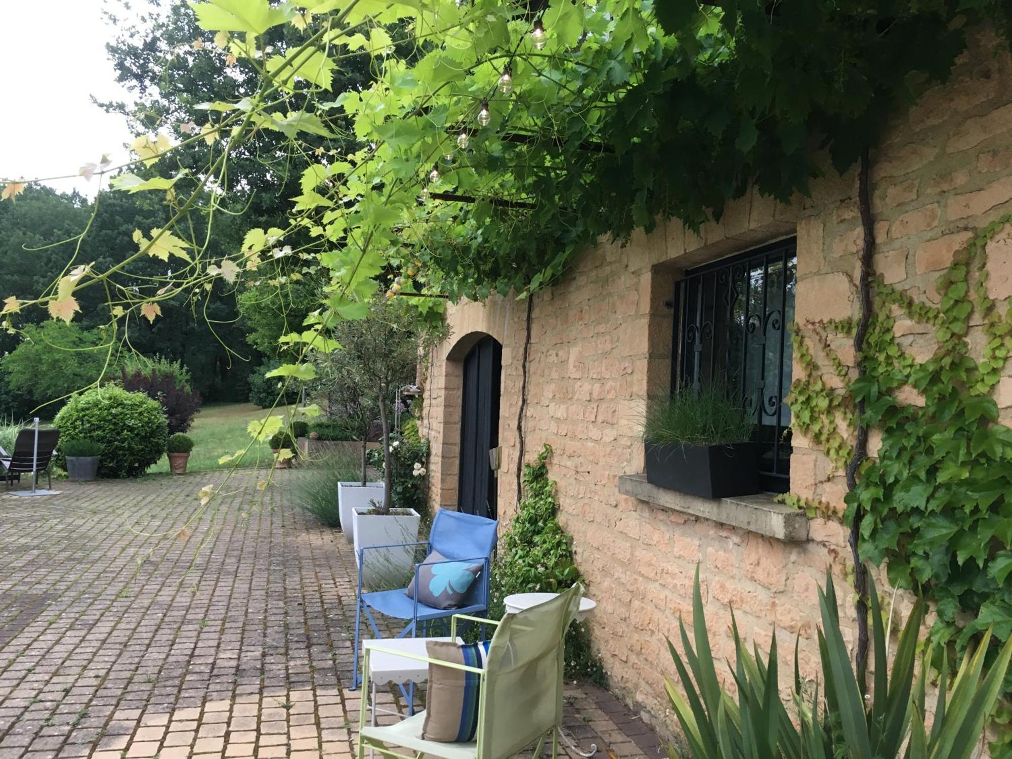 Chambre De Madel Bed and Breakfast Domme Esterno foto